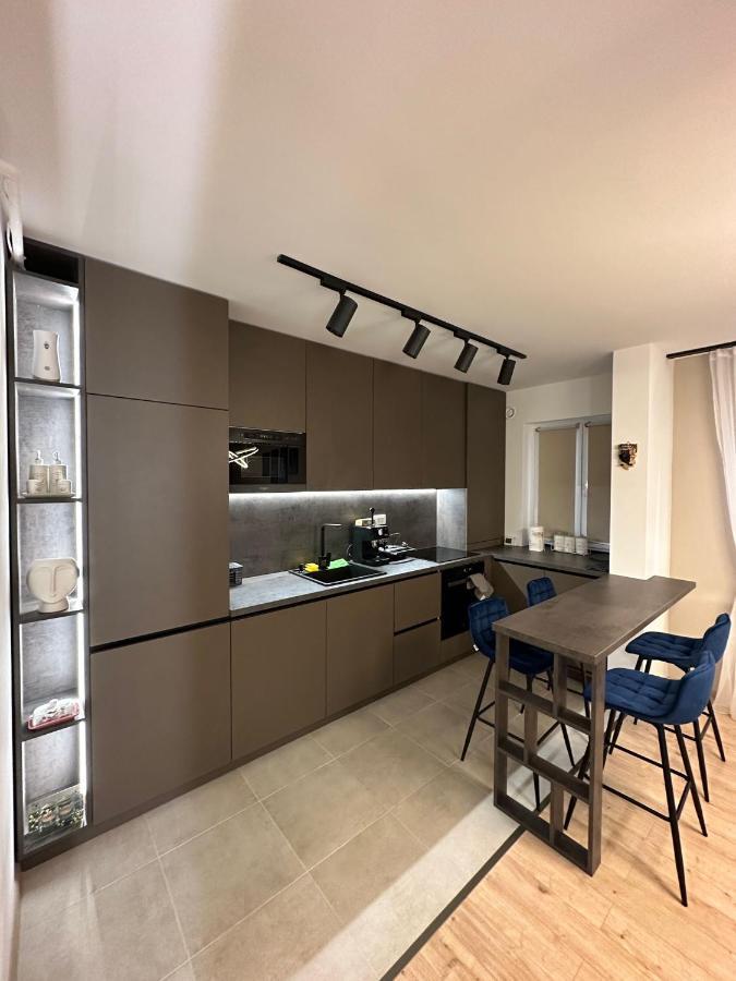 Coresi Luxury Apartments บราชอฟ ภายนอก รูปภาพ